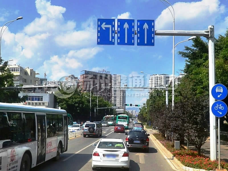 BZG-007，交通標(biāo)志桿，分道標(biāo)志桿