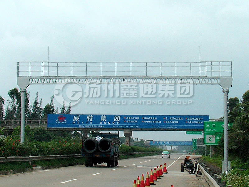 LMJ-010，情報(bào)板龍門架