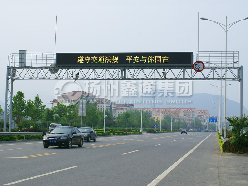 LMJ-013，桁架式情報(bào)板門架，龍門架