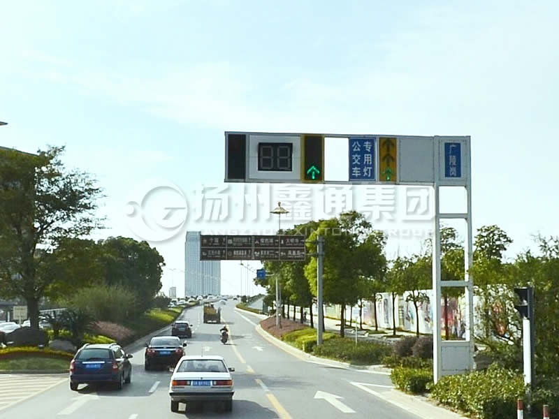 XHDG-025，框架信號燈桿，揚(yáng)州信號燈桿